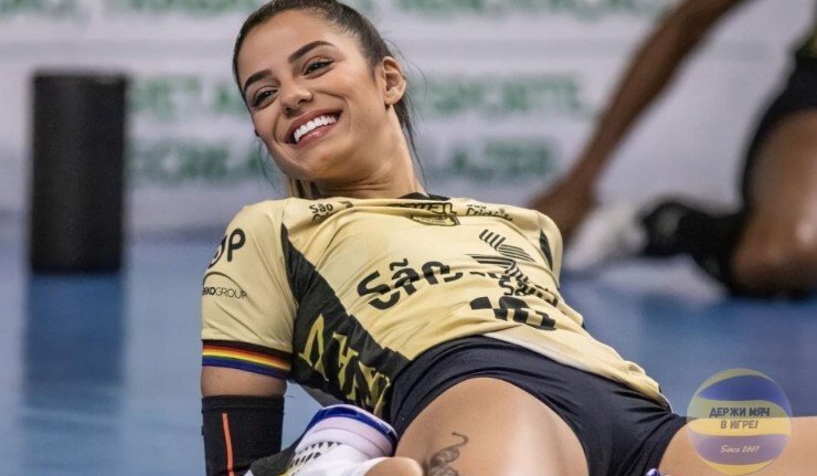 Кейла Алвес: фото в купальнике бразильской волейболистки и модели Кейла Алвес: фото в купальнике бразильской волейболистки и модели