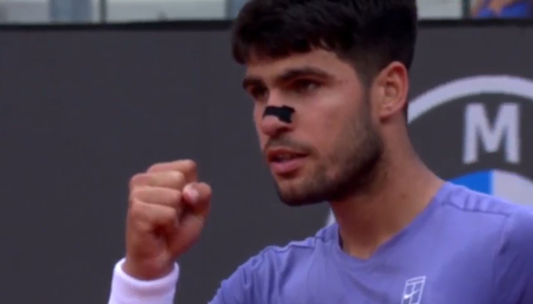 Хачанов в 3-х сетах проиграл Алькарасу в 1/8 финала «Мастерса» в Риме