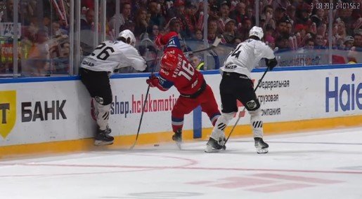 «Трактор» забросил «Локомотиву» 2 шайбы за 13 секунд и повел 1-0 в финале КХЛ (Видео)