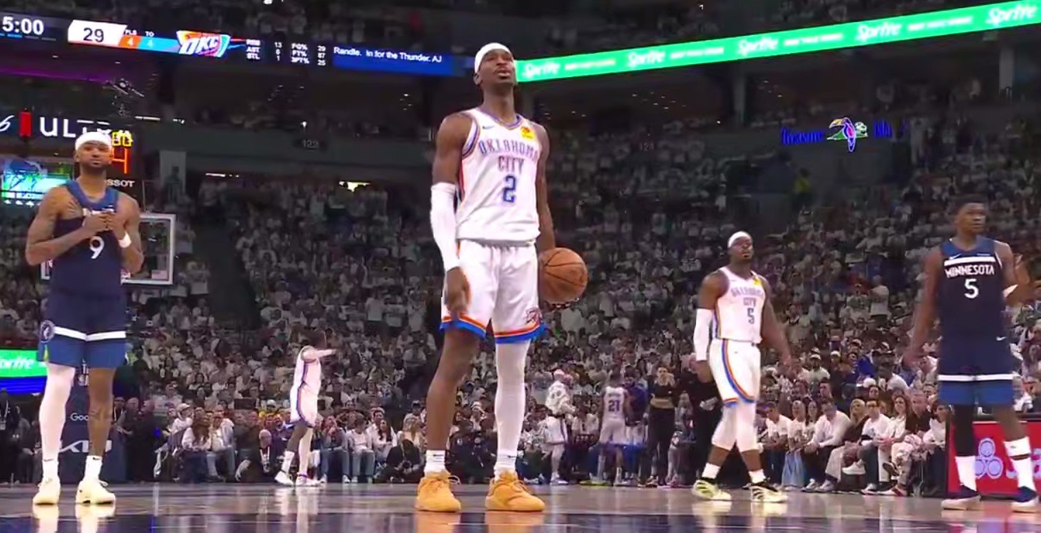 Фанаты «Миннесоты» травили ШГА на штрафных бросках (НБА, видео) Фанаты «Миннесоты» травили ШГА на штрафных бросках (НБА, видео)