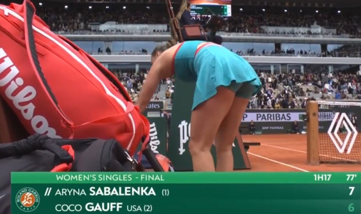 21-летняя Гауфф в 3-х сетах победила Соболенко и впервые выиграла «Ролан Гаррос» (видео) 21-летняя Гауфф в 3-х сетах победила Соболенко и впервые выиграла «Ролан Гаррос» (видео)