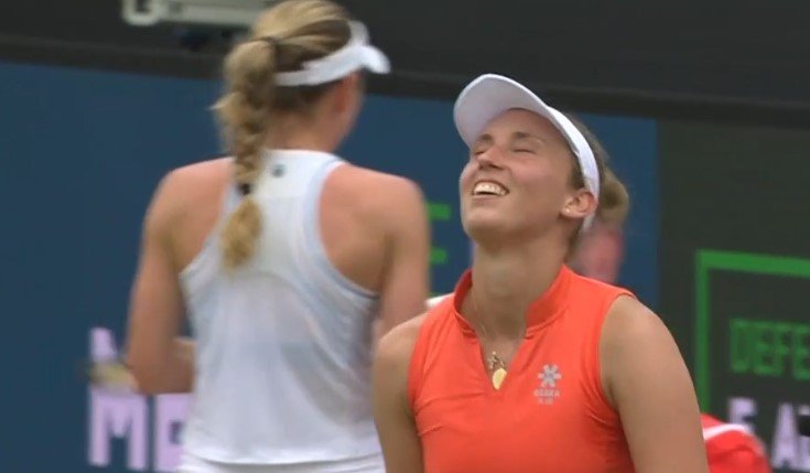 Александрова упустила 11 матчболов и проиграла Мертенс в полуфинале в Хертогенбоше (WTA-250)