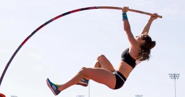 Имоджен Айрис: горячие летние фото прыгуньи из Новой Зеландии