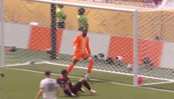 «Фламенго» одержал волевую победу над «Челси» и досрочно вышел в плей-офф клубного ЧМ (видео) «Фламенго» одержал волевую победу над «Челси» и досрочно вышел в плей-офф клубного ЧМ (видео)