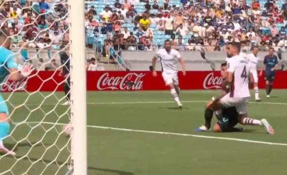 «Флуминенсе» выбил «Интер» с клубного ЧМ, обыграв в 1/8 финала (видео)