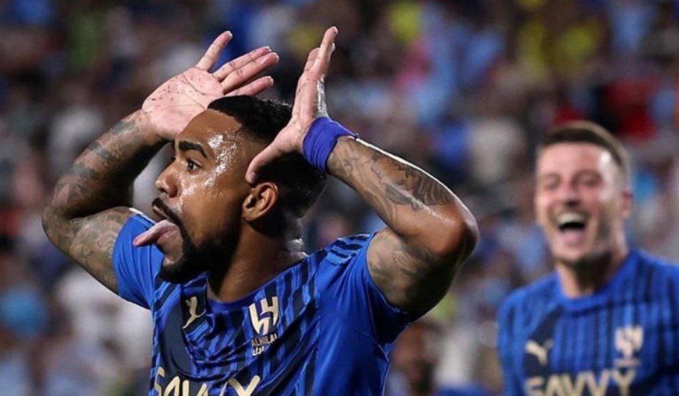 «Аль-Хиляль» Малкома сенсационно прошел «Ман Сити» на клубном ЧМ (голы, видео)