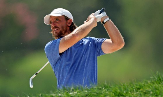 Курьез в гольфе: муха закатила мяч в лунку и помогла Флитвуду занять 4 место (Видео) Курьез в гольфе: муха закатила мяч в лунку и помогла Флитвуду занять 4 место (Видео)