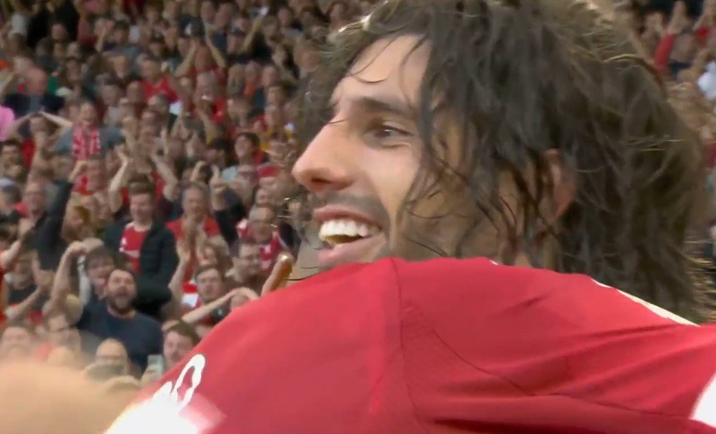 «Ливерпуль» минимально обыграл «Арсенал» - все решил гол Собослаи со штрафного (АПЛ, видео)