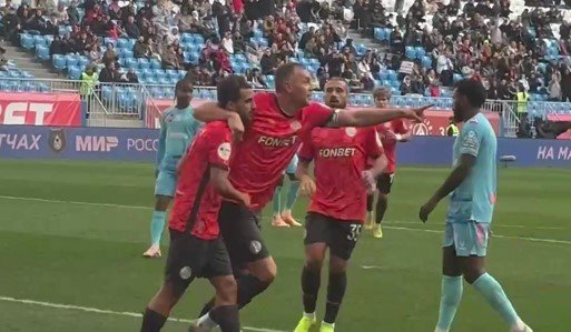 «Акрон» неожиданно отобрал 2 очка у «Зенита» - ничья (РПЛ, видео)