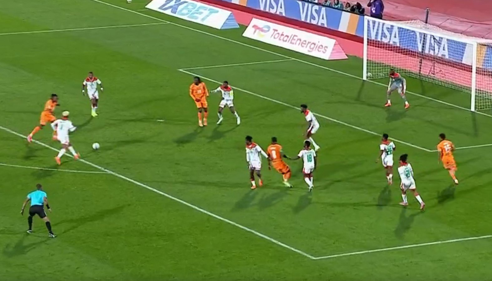 Кот-д'Ивуар выбил Буркина-Фасо с Кубка Африки - стали известны все пары 1/4 финала (голы, видео)