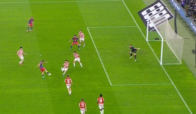 «Барселона» разгромила «Атлетик» и вышла в финал Суперкубка Испании, у Рафиньи - дубль