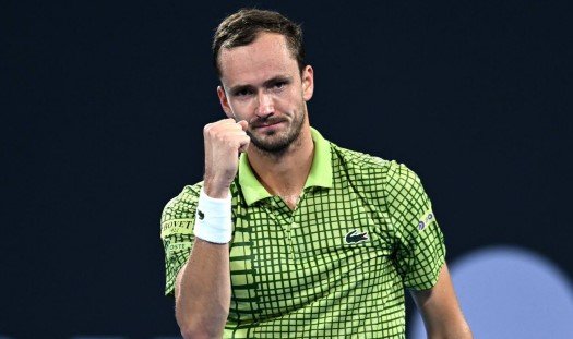 Медведев выиграл турнир в Брисбене, дожав Накашиму в двух партиях (АТП-250, видео)