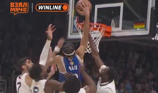 21-летний Энтони Блэк («Орландо») вколотил данк через четверых (НБА, видео)