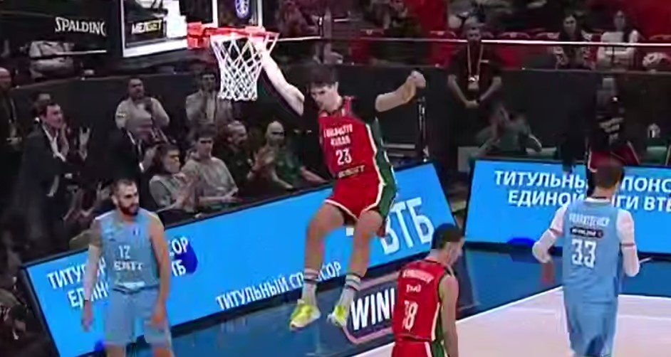 «Локо-Кубань» обыграл «Зенит» и догнал питерцев в борьбе за ТОП-3 (Единая лига ВТБ, видео)