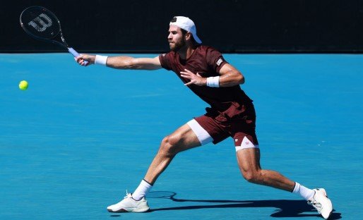 Хачанов не справился с Дардери и покидает Австралиан опен