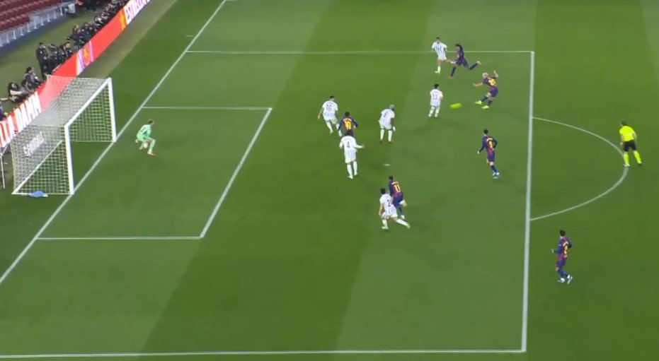 «Барселона» разгромила дома «Овьедо» и вернулась на 1-е место в Ла Лиге «Барселона» разгромила дома «Овьедо» и вернулась на 1-е место в Ла Лиге