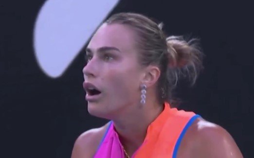 Соболенко в двух сетах разгромила Свитолину и вышла в финал Австралиан опен Соболенко в двух сетах разгромила Свитолину и вышла в финал Австралиан опен