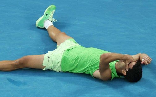 Алькарас обыграл Джоковича на Австралиан опен и собрал карьерный шлем в 22 года