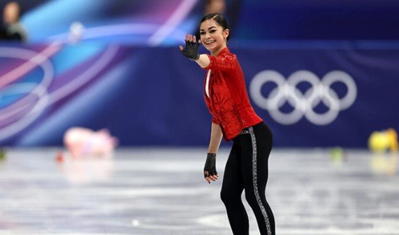 Аделия Петросян получила 72,89 балла за короткую программу - олимпийский прокат, видео