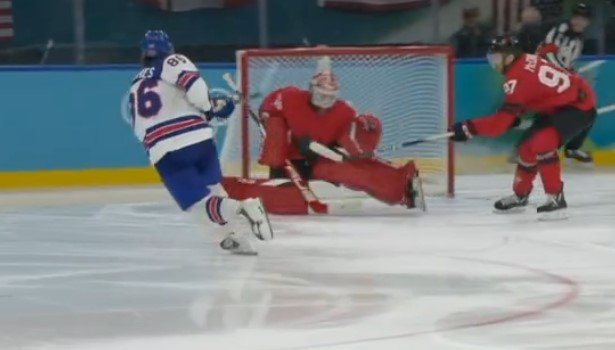 США в ОТ вырвала победу у Канады и стала чемпионом Олимпиады по хоккею