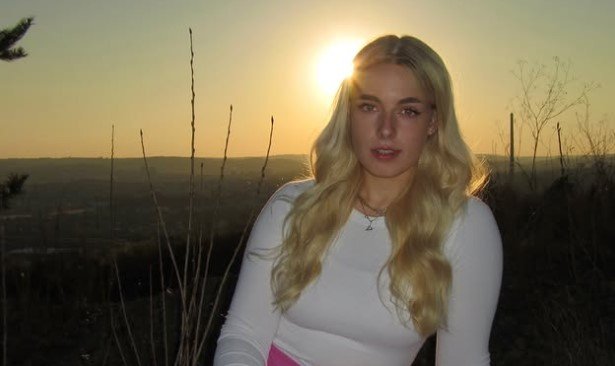 Сара Петеркова: горячие фото чешской велосипедистки (соц. сети)