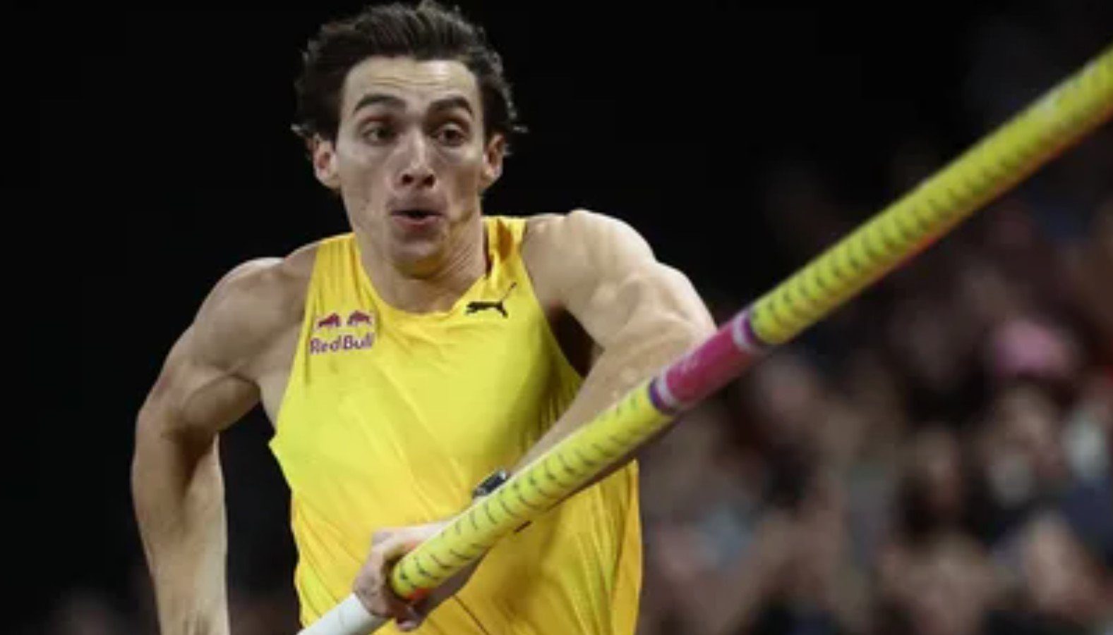 Швед Дюплантис в 15-й раз обновил мировой рекорд по прыжкам с шестом - теперь 6,31 м (Видео)