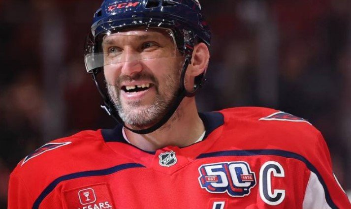 «Вашингтон» разгромил дома «Оттаву», у Овечкина - 999-й гол в НХЛ (Видео)