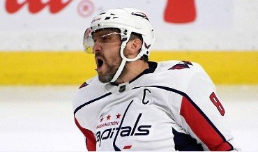 «Вашингтон» разгромил «Юту», у Овечкина - хет-трик и всего 13 шайб до рекорда Гретцки (НХЛ, видео) «Вашингтон» разгромил «Юту», у Овечкина - хет-трик и всего 13 шайб до рекорда Гретцки (НХЛ, видео)