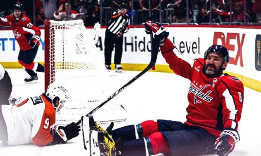 Дубль Овечкина помог «Вашингтону» победить «Филадельфию», до Гретцки - 11 шайб (НХЛ, видео)