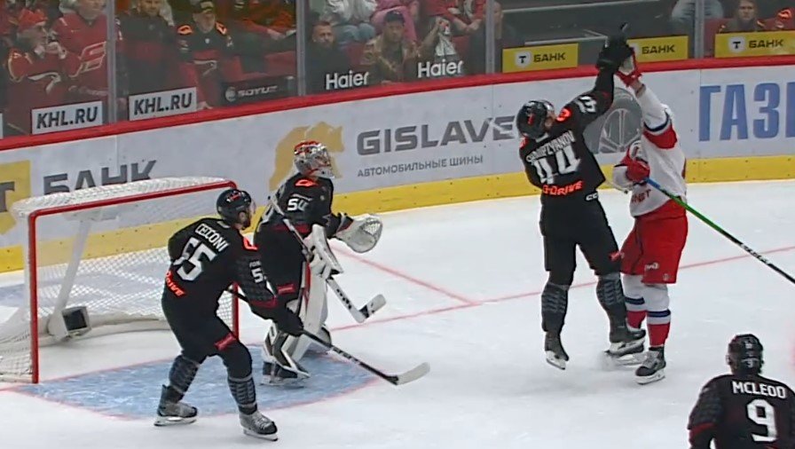 «Локомотив» одержал волевую победу над «Авангардом», 1-2 в серии (Полуфинал КХЛ, видео)