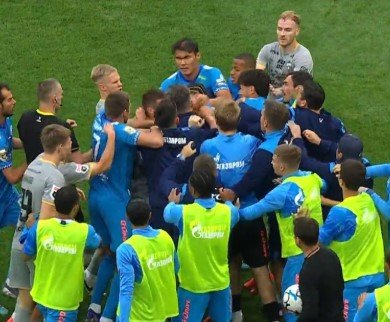 ЦСКА на последних секундах вырвал победу у «Зенита», Обляков оформил дубль (РПЛ) ЦСКА на последних секундах вырвал победу у «Зенита», Обляков оформил дубль (РПЛ)